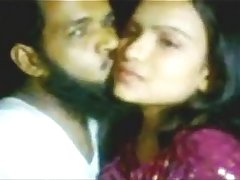 Indian mast village bhabi fucked by neighbor mms - Indian Porn Videos