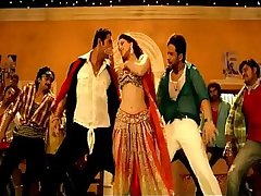 Sunny Leone Hot Dancing in Indian Bollywood Movie